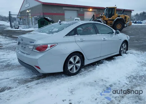 2012 Hyundai Sonata Hybrid from USA, damaged, VIN KMHEC4A45CA044303